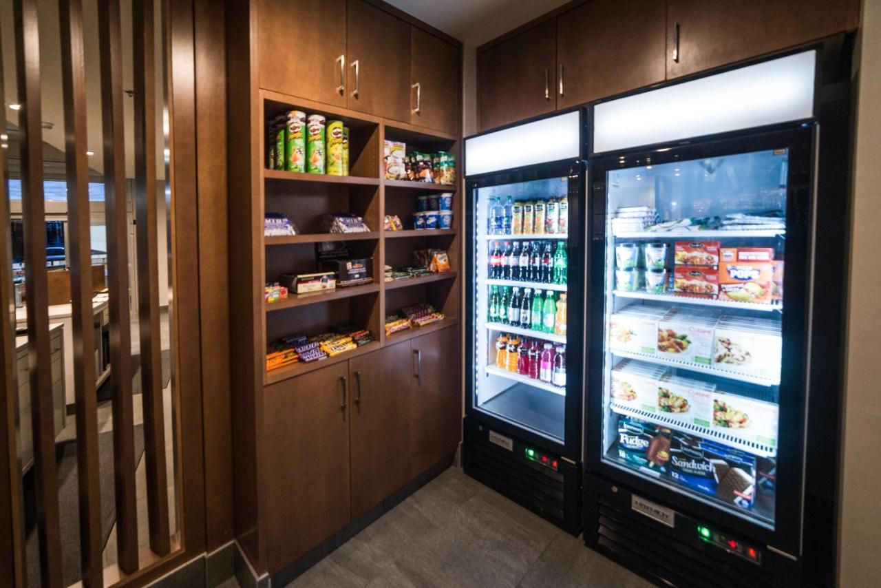 Holiday Inn Express & Suites - West Edmonton-Mall Area By Ihg Zewnętrze zdjęcie