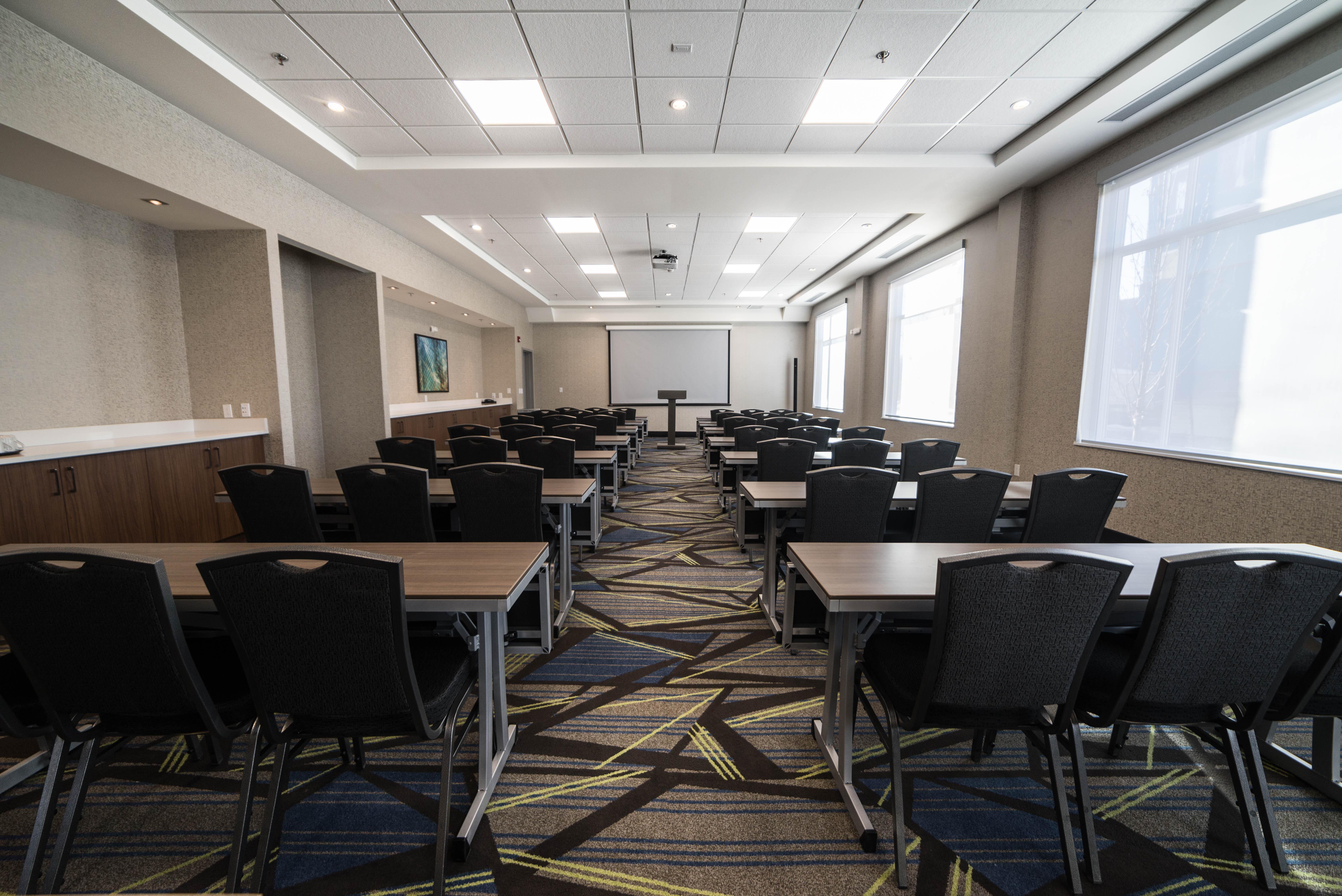 Holiday Inn Express & Suites - West Edmonton-Mall Area By Ihg Zewnętrze zdjęcie