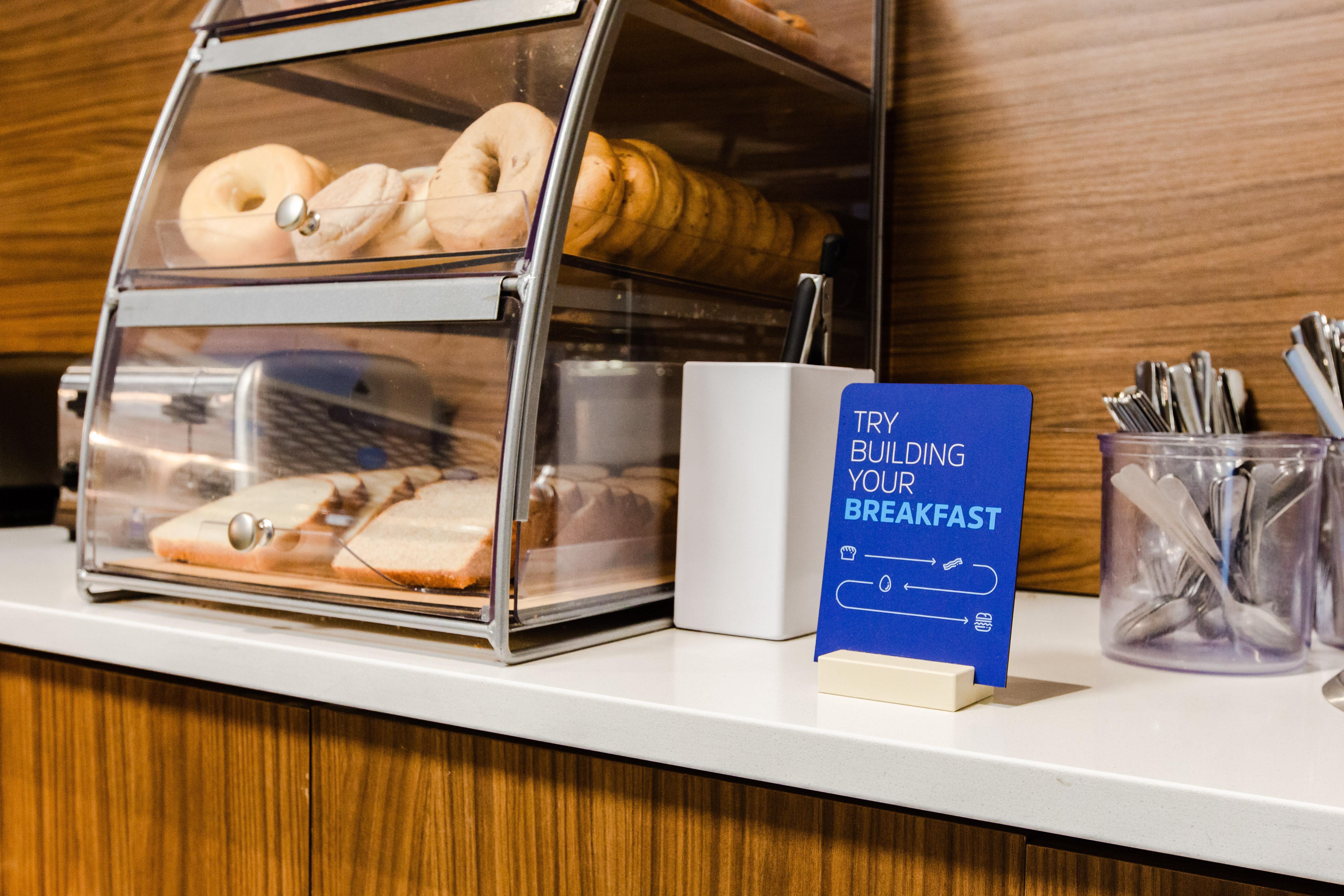 Holiday Inn Express & Suites - West Edmonton-Mall Area By Ihg Zewnętrze zdjęcie