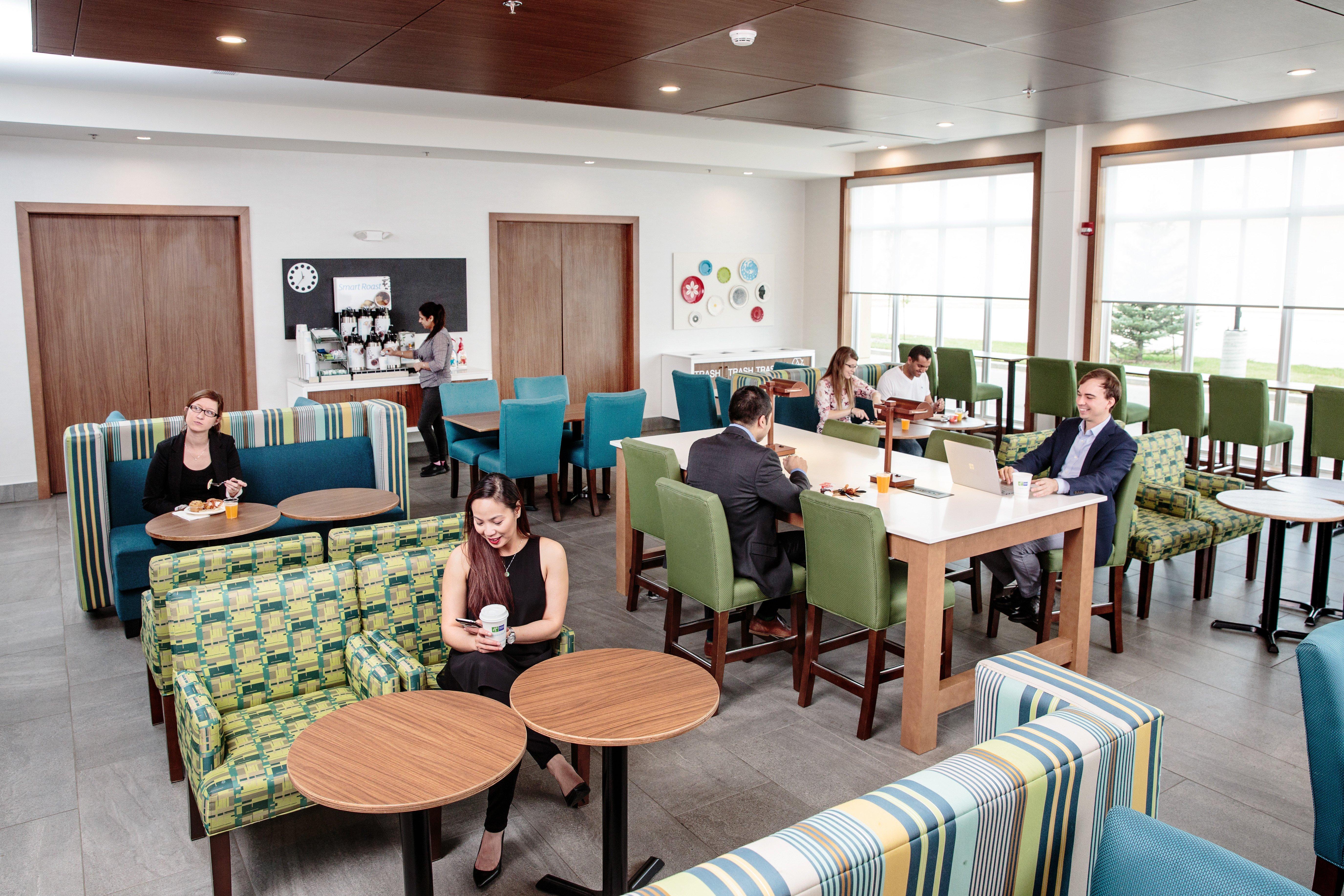 Holiday Inn Express & Suites - West Edmonton-Mall Area By Ihg Zewnętrze zdjęcie